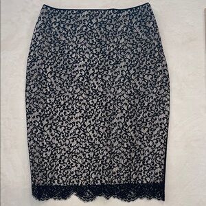 Sylvia Heisel Black and White Lace Silk Size 10 Pencil Skirt